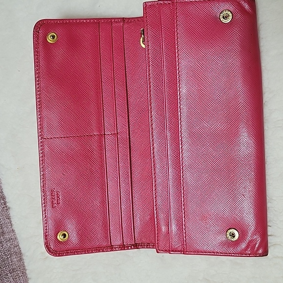 Prada Pink Wallet - Picture 3 of 7